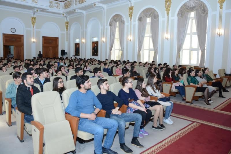 UNEC k&ouml;n&uuml;ll&uuml;ləri ilə G&Ouml;R&Uuml;Ş