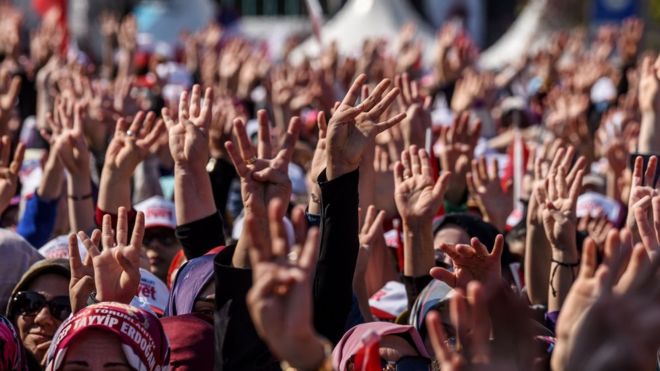 T&uuml;rkiyə konstitusiyasının hansı maddələri dəyişdi? - SİYAHI