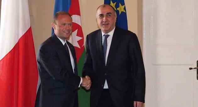 Elmar Məmmədyarov Maltanın baş naziri ilə g&ouml;r&uuml;ş&uuml;b 