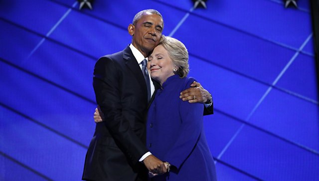 Klinton Obamadan üzr istədi