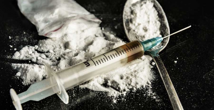 Dövriyyəsi qadağan olan narkotik vasitələrin sayı artırıldı