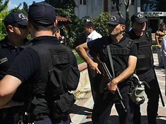Türkiyədə terror planlaşdıran 6 nəfər yaxalanıb