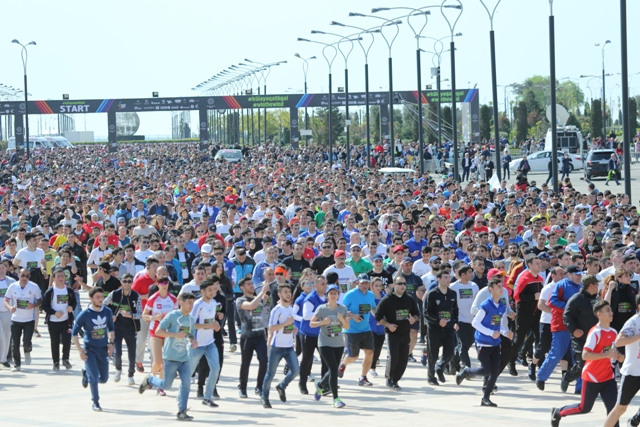 Heydər Əliyev Fondu “Bakı Marafonu 2017”nin iştirakçılarına təşəkkür etdi 