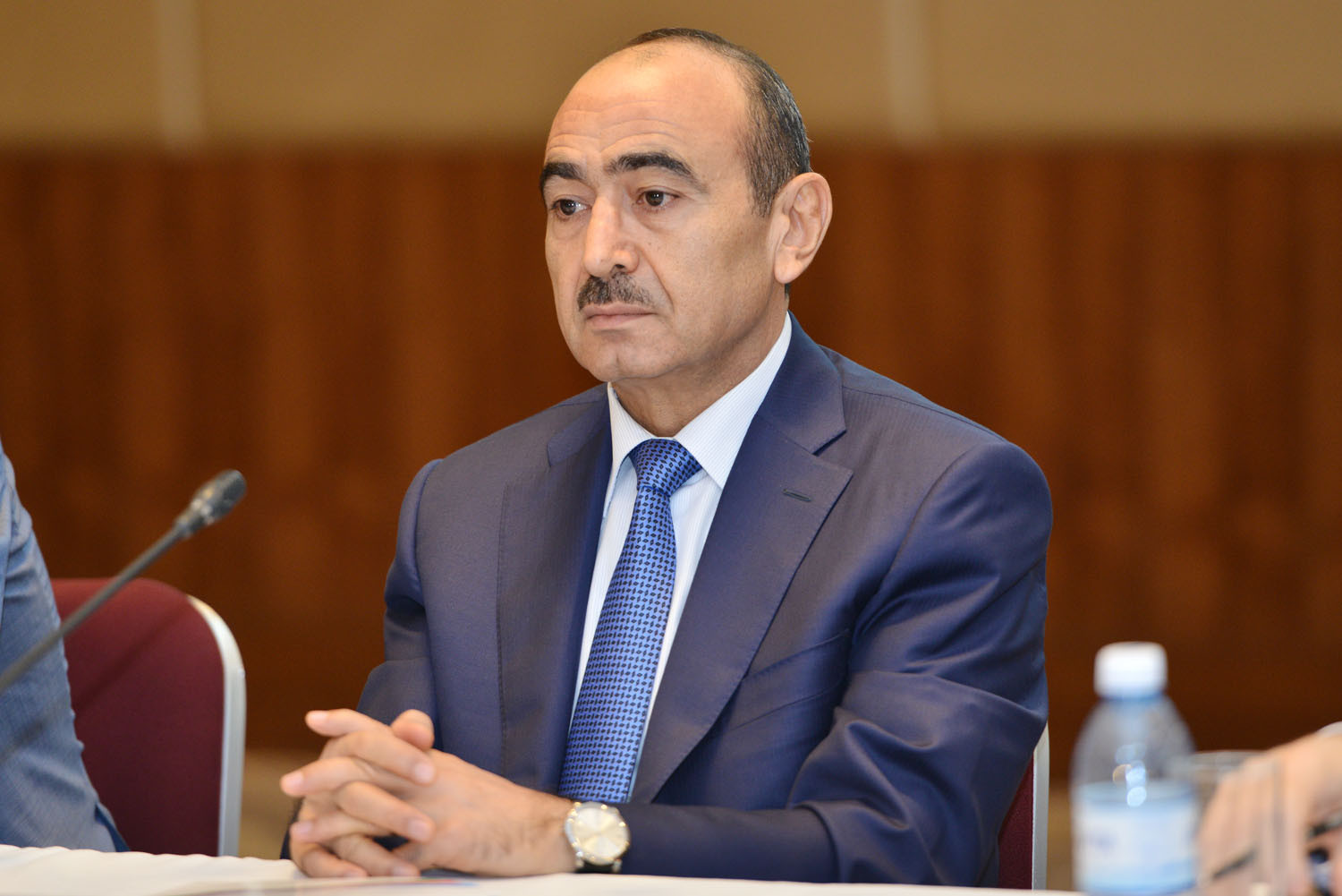 Əbədiyaşarlıq rəmzi - Əli Həsənov Heydər Əliyevdən YAZDI&nbsp;