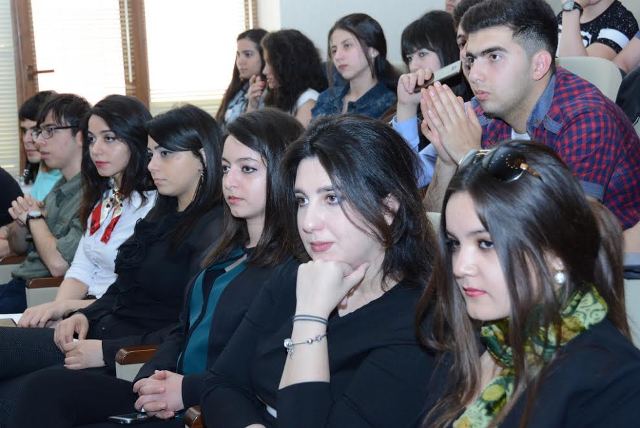 İş dünyasının tanınmışları UNEC tələbələri ilə görüşür