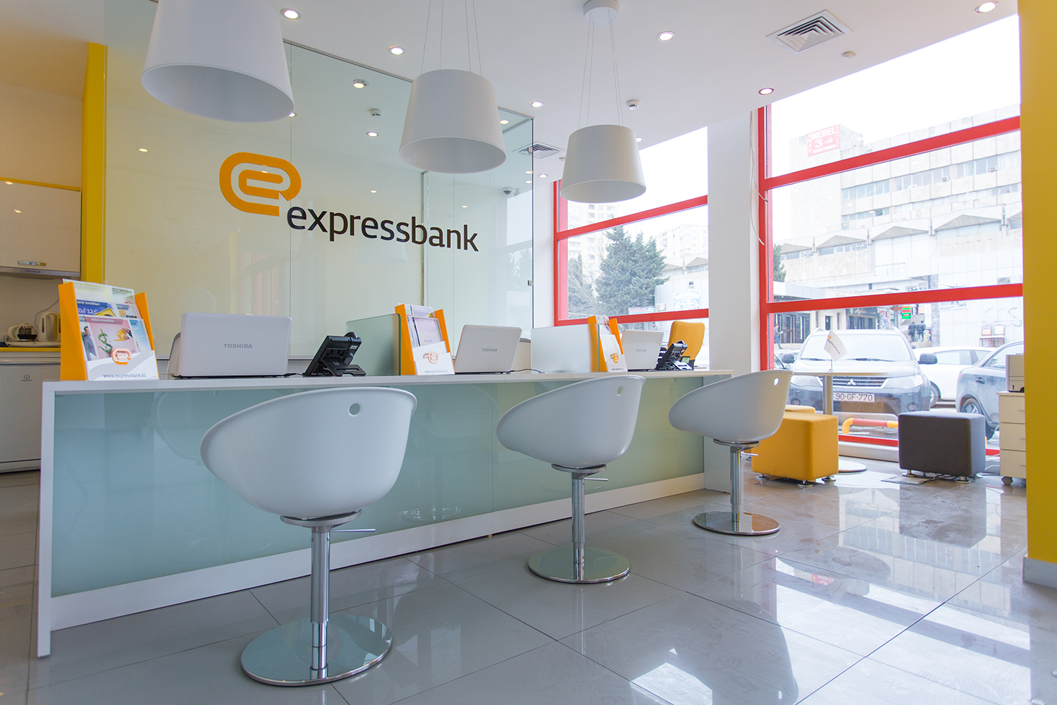 “Ekspressbank” başqa banka birləşir?