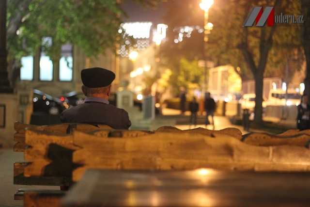 Bakı gecələri – FOTOREPORTAJ