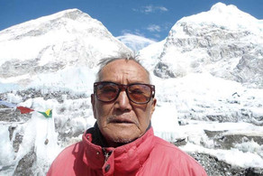 Dünyanın ən uca zirvəsinə qalxmaq istəyən 85 yaşlı alpinist öldü