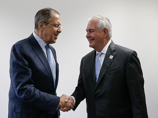 Tillerson-Lavrov g&ouml;r&uuml;ş&uuml; davam edir
