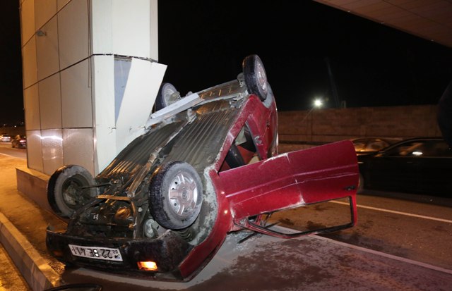Paytaxtda ağır qəza: 1 &ouml;l&uuml;