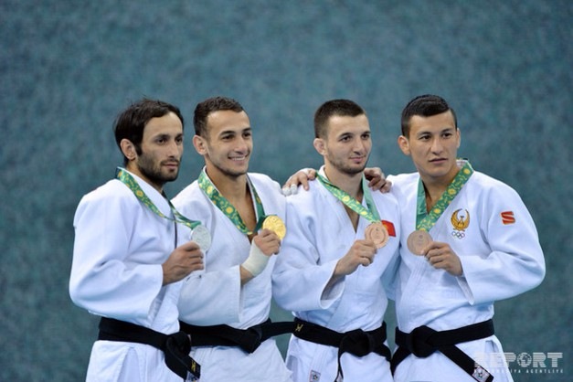 Azərbaycan karateçiləri yarışı 10 medalla başa vurub