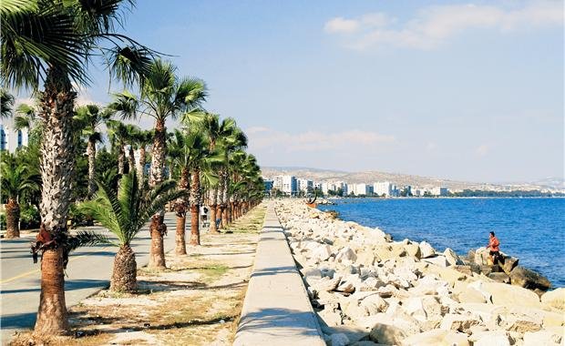 Azərbaycandan gedən “investor” Kiprdə yunan biznesmenə 2.5 milyon avronu necə “atdı”...