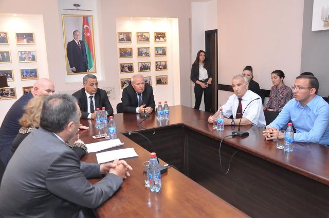ADU-da “Laçınsız illər” adlı dəyirmi masa keçirilib