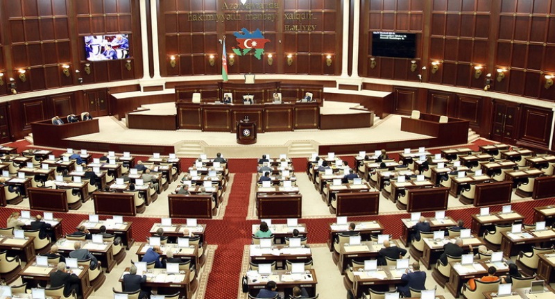 Parlamentin yaz sessiyasının sonuncu iclasında 41 məsələ müzakirə ediləcək - SİYAHI 