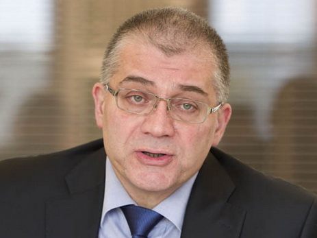 Araz Əzimov Əfqanıstana gedib