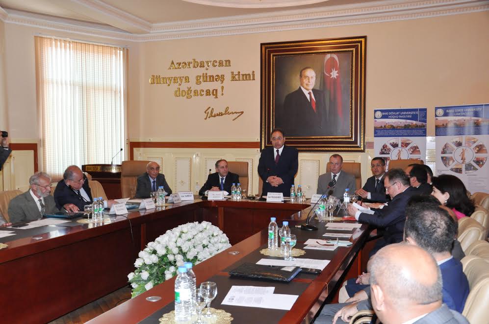 BDU-da beynəlxalq elmi-praktiki konfrans öz işinə başlayıb
