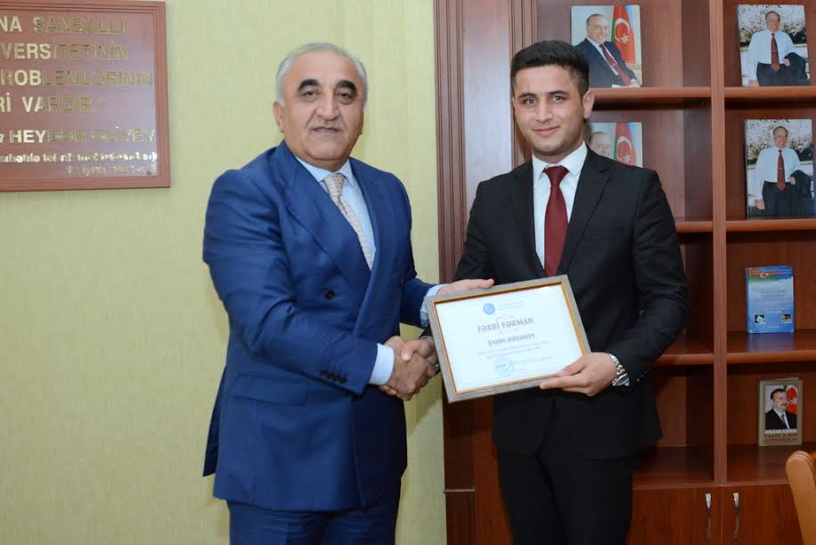 UNEC-də tələbə rektor seçilib