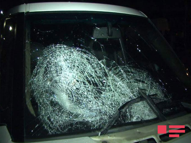 Sərxoş sürücü "Range Rover"lə qəza törətdi: 60 yaşlı kişi öldü - FOTO