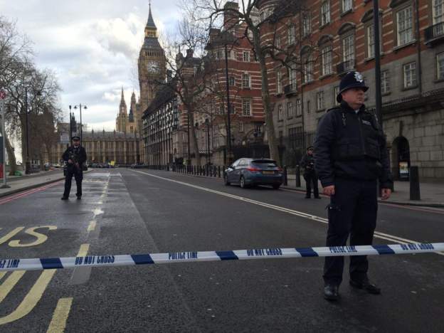 Terror aktı ilə bağlı Londonda 12 nəfər saxlanılıb 
