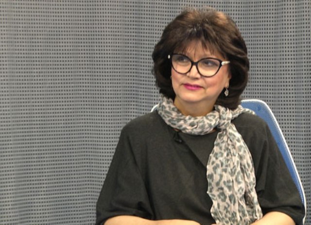 66 yaşlı Xuraman Qasımova: “Ad günümü evdə qeyd edəcəyəm”   