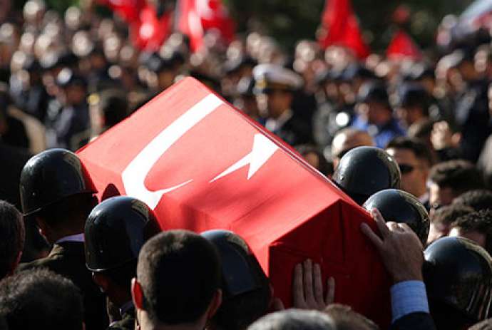 Türk ordusu itki verdi: 1 ölü, 6 yaralı