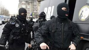 Polisə çəkiclə hücum edilməsi terror kimi qiymətləndirildi