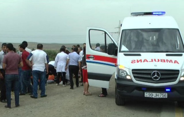 DİN Hacıqabuldakı qəza barədə xəbər yaydı: sürücü və ana-bala ölüb