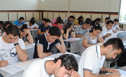 Rus bölməsinin abituriyentləri “Azərbaycan dili”ndən imtahan verəcəklər
