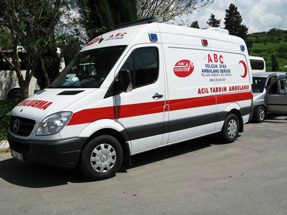 Türkiyədə ağır qəza: 5 ölü, 3 yaralı