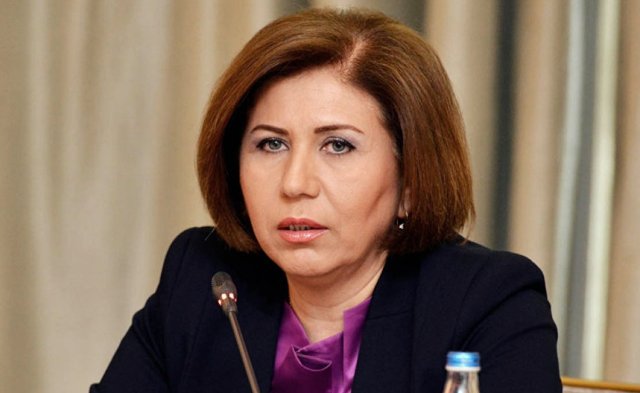 Bahar Muradovadan deputatlara İRAD: “Kimin özəl söhbəti varsa, çölə çıxsın”