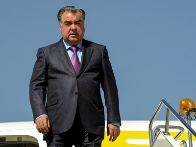Tacikistan prezidenti Ermənistana səfər edib