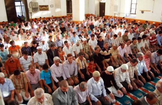 Müsəlman kilsədə və ya sinaqoqda namaz qıla bilərmi? - İlahiyyatçıdan CAVAB  