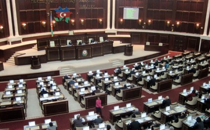 Deputatlar Qazaxıstana gedir  