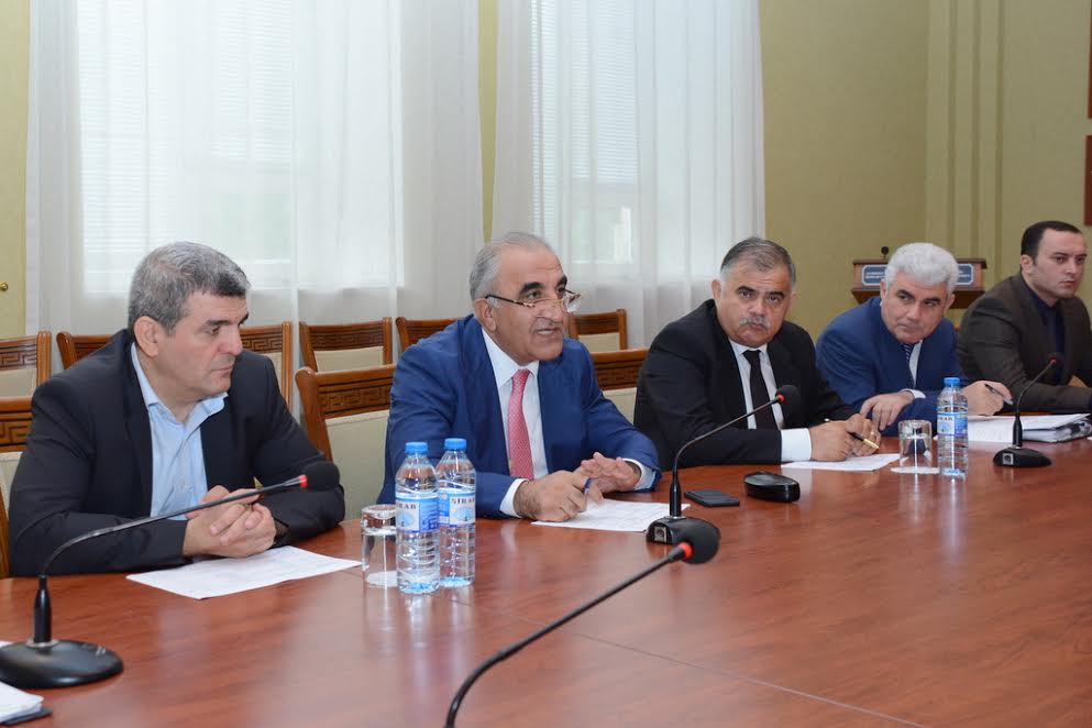 Deputat: "UNEC adını ən nüfuzlu universitetlər sırasına yazacaq"