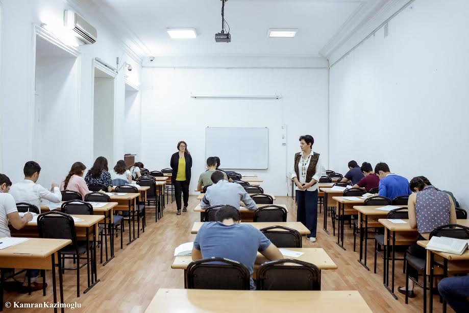 Qərb Universitetinin tələbələri “Keys həlli” formasında imtahan veriblər                