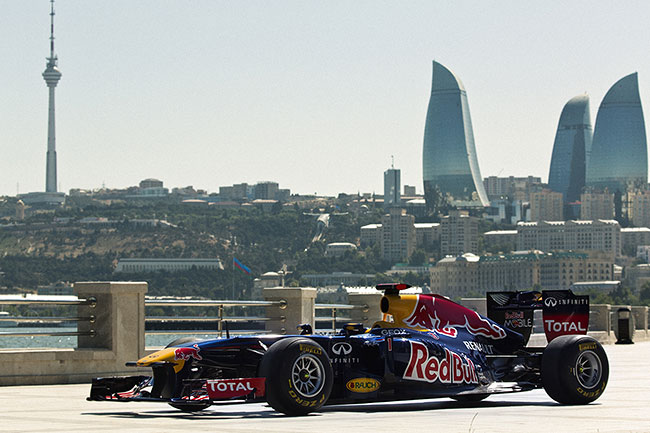 Bakıya çempionluq üçün gələn Formula 1 pilotları - FOTOLAR