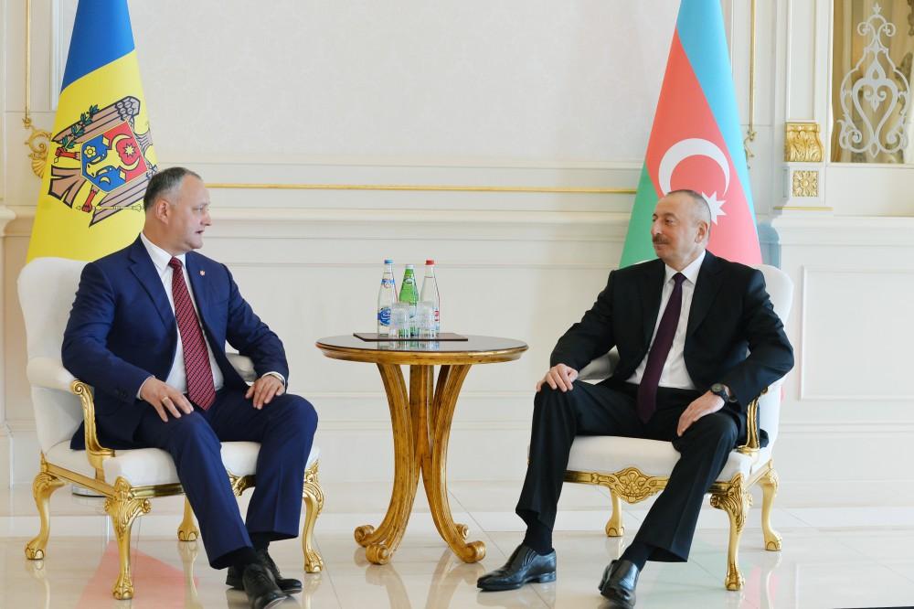 Azərbaycan və Moldova prezidentlərinin təkbətək görüşü olub