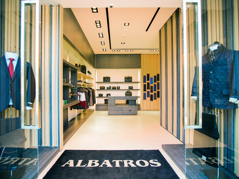 "ALBATROS"  mağazasında da insanları aldadırlar
