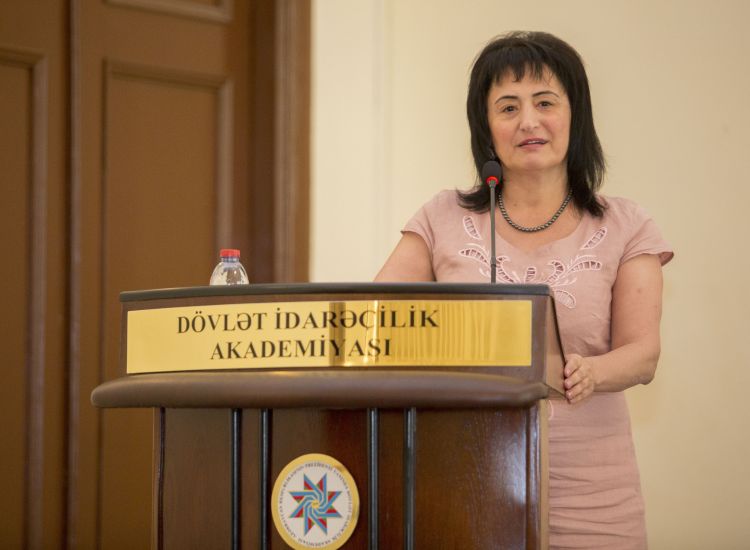 Jurnalist Aida Eyvazlının kitabına təqdimat keçirildi - FOTOLAR  