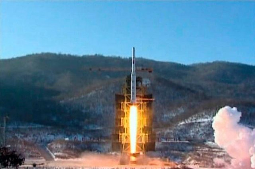 Şimali Koreya növbəti ballistik raketi sınaqdan keçirib 
