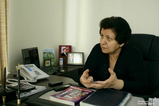 Flora Qasımova: “Ermənistana sərt təpkilər olmasa, vandalizm aktları davam edəcək”   