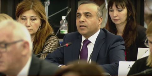 Azay Quliyev Ermənistanı barbar adlandırdı - Zəhranın şəkilləri ATƏT PA-nın üzvlərinə paylanıldı