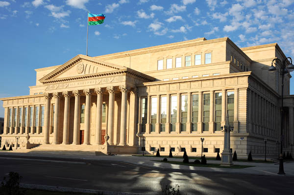 Bir sıra apellyasiya məhkəmələrinə sədr təyin edilib