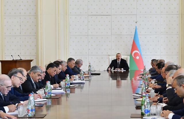 “Bölgələrdə bəzi hallarda investorlara problemlər yaradılır”