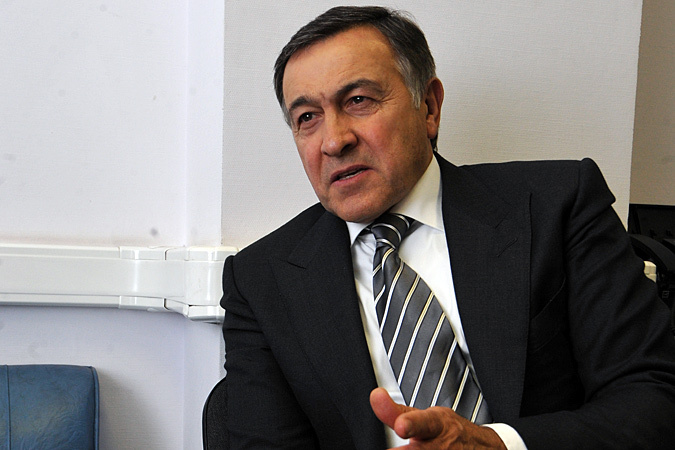 Araz Ağalarov ABŞ-dakı mülkünü satışa çıxarıb