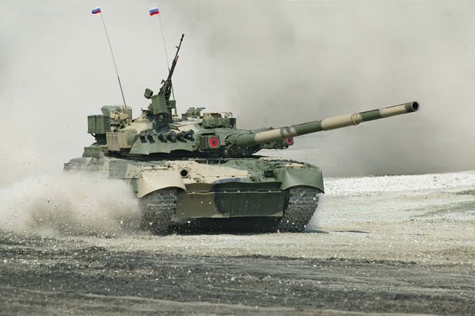 Rusiya tankları ilə Amerikanı “əzə” bilər
