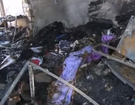 Bərdə bazarında 12 mağaza yandı - Video