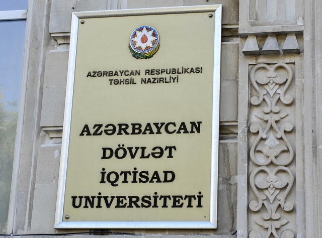 Keçid ballarında yanlışlıq - Abituriyentlərin NƏZƏRİNƏ          