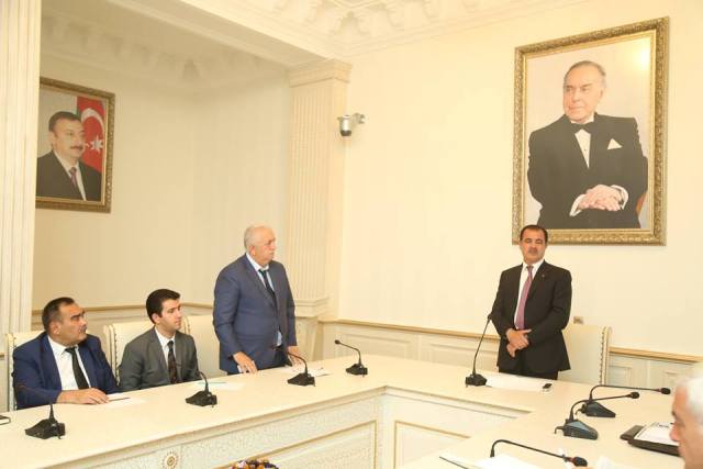 Gəncənin icra başçısı hesabat verdi