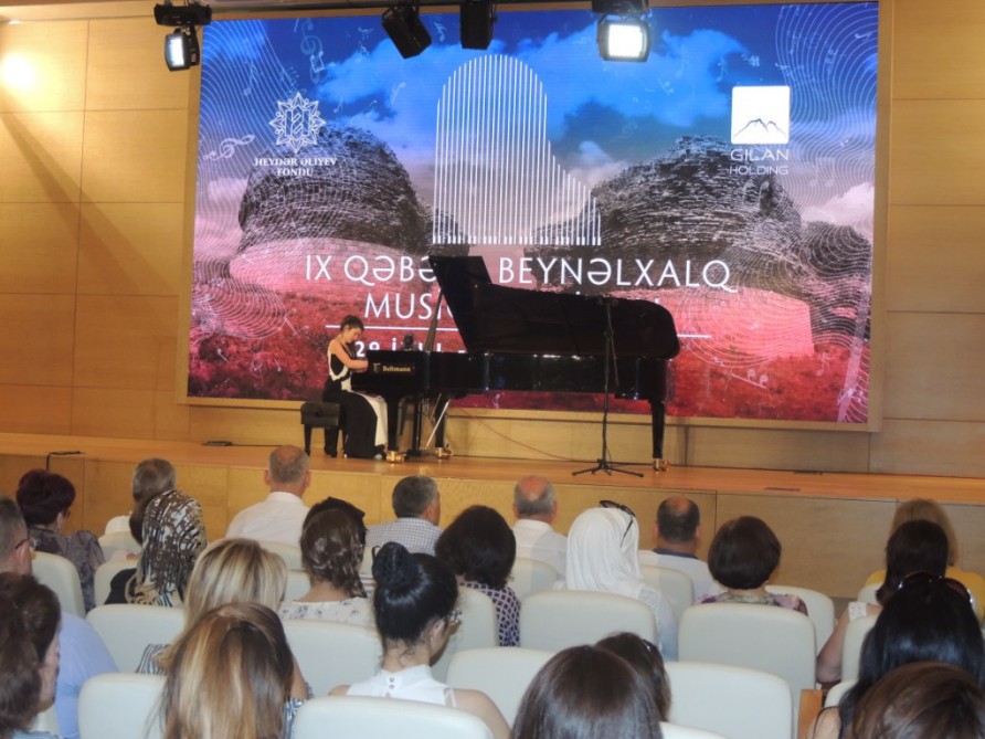 Qəbələdə sonuncu kamera konserti təşkil edilib